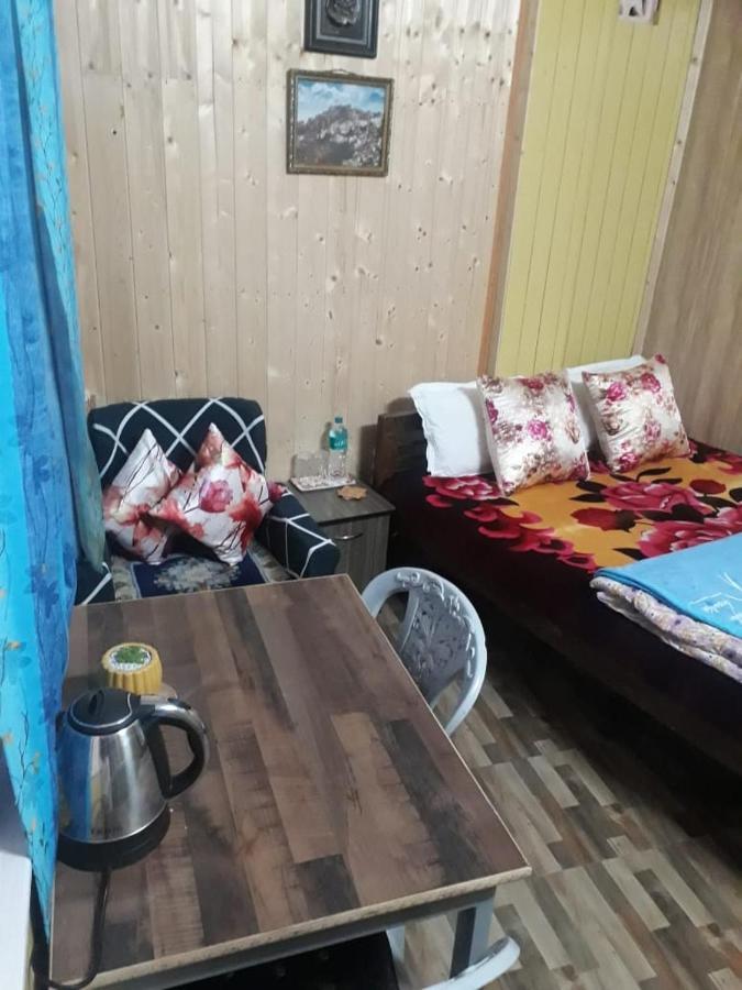 Smriya Homestay Darjeeling  Eksteriør billede